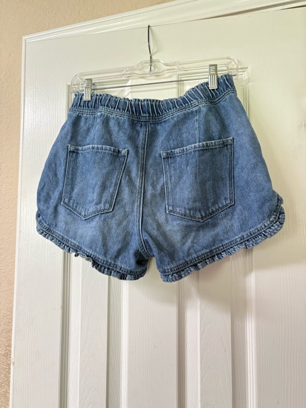 KanCan Blue Ruffle Hem Denim Shorts - Picture 6 of 11
